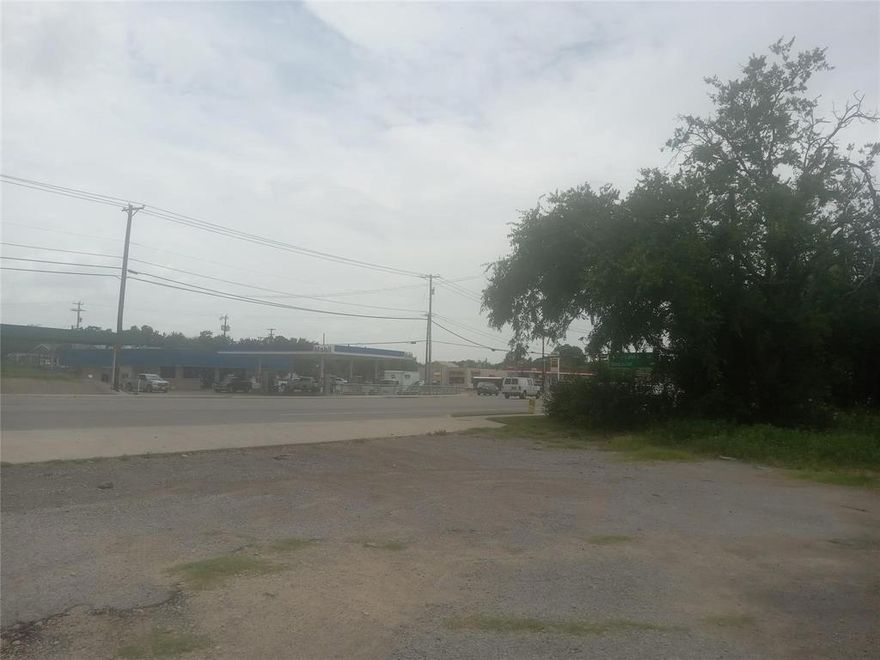 DRASTICALLY REDUCED, MOTIVATED SELLER, FIRST TIME ON THE MARKET, THIS VACANT LOT IS LOCATED IN A PRIME LOCATION FOR ANY BUSINESS.  LOCATED AT THE CORNER OF HIGHWAY 199 AND HIGHWAY 51, FACING HIGHWAY 199.  PROPERTY JUST TO THE WEST OF THIS PROPERTY IS ALSO FOR SALE AND HAS A SIGN ON THE LOT. SURVEY FOR THIS PROPERTY HAS BEEN UPLOADED IN DOCUMENTS.