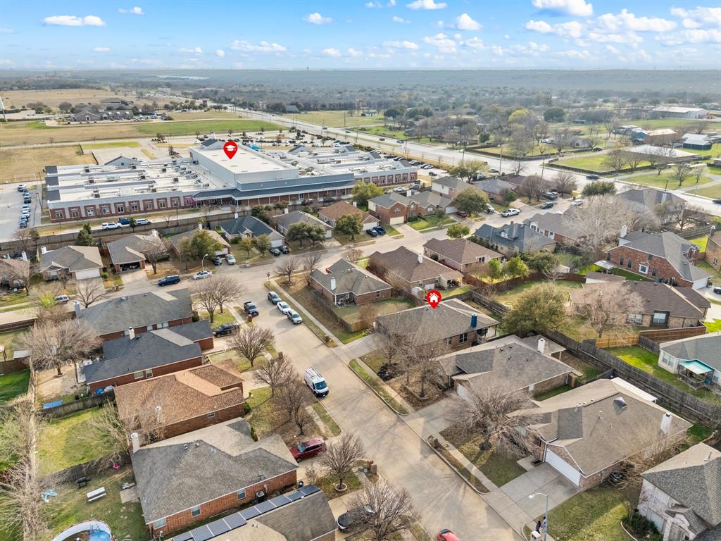 609 Oak Hollow Trail