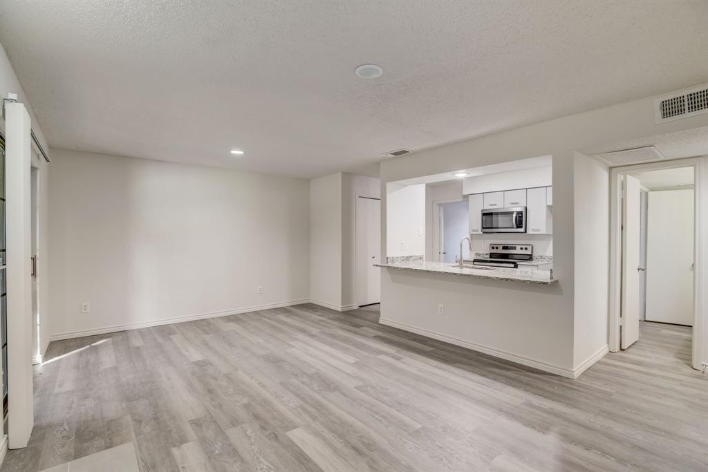 Village Oaks Condo - Residential Lease