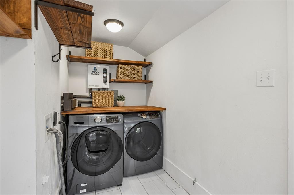 Winnetka Heights - Residential