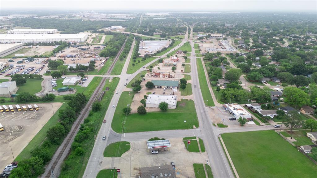 Main Davis Add - Land