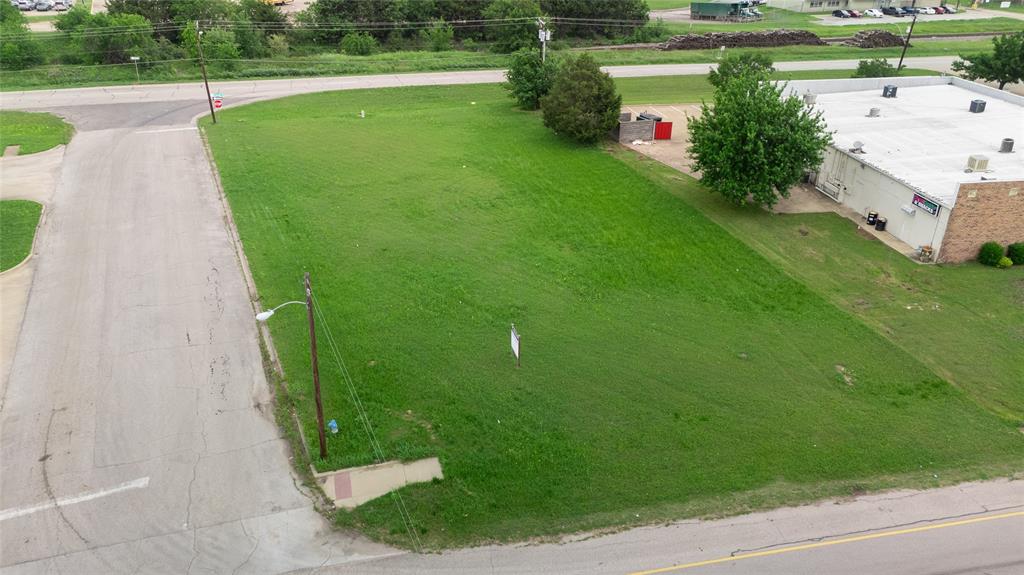 Main Davis Add - Land