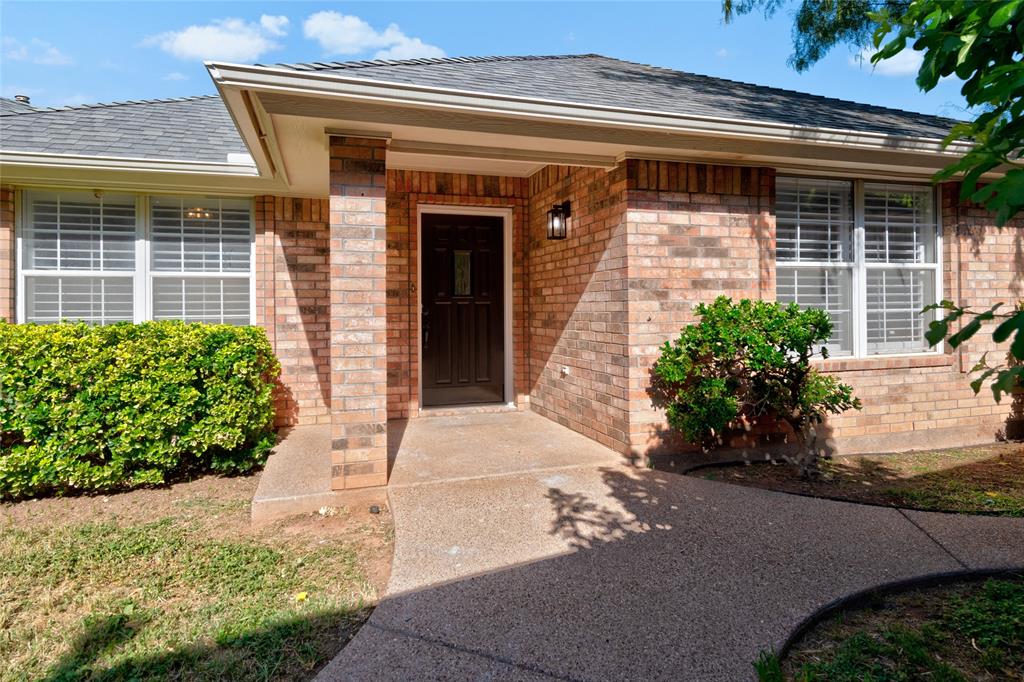6134 Laurel Court