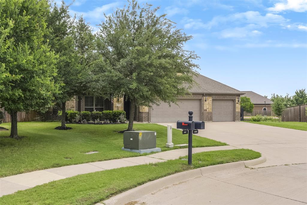 Willow Crk Xing - Residential