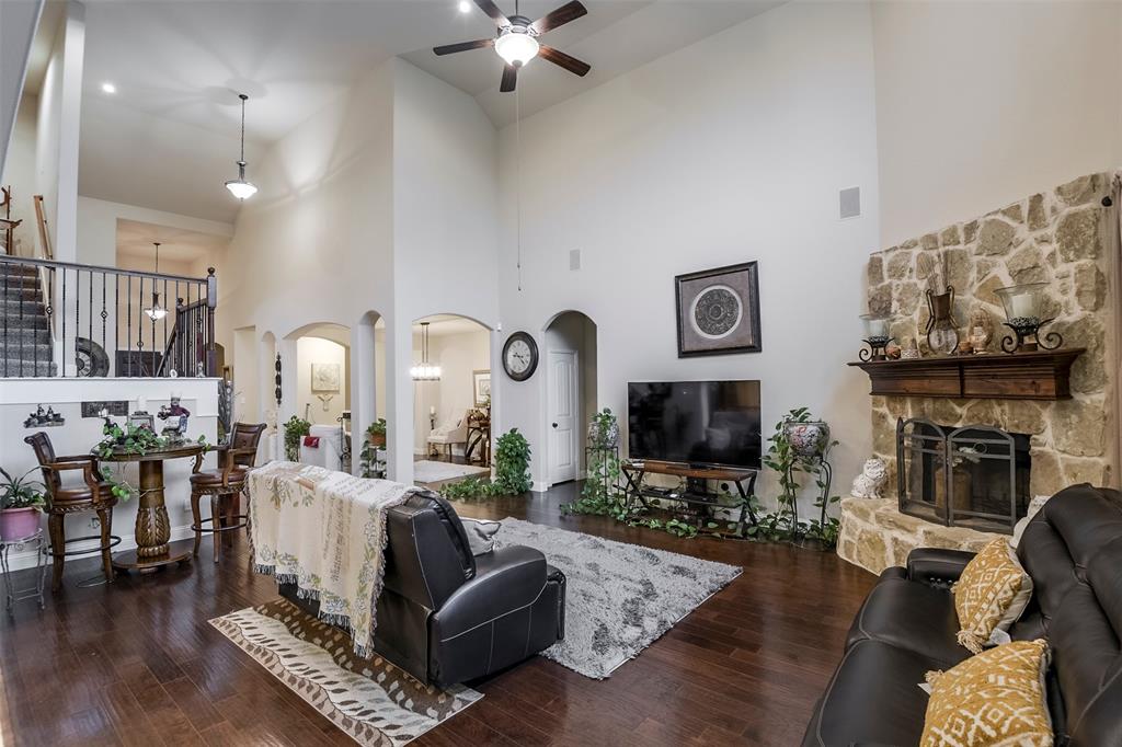 2701 Elmwood Drive