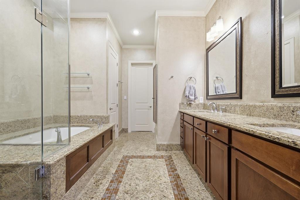 Vine Condo - Residential