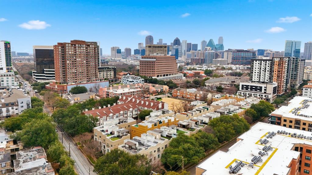 Vine Condo - Residential