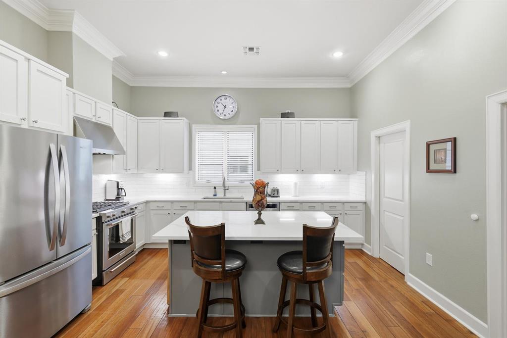 Vine Condo - Residential