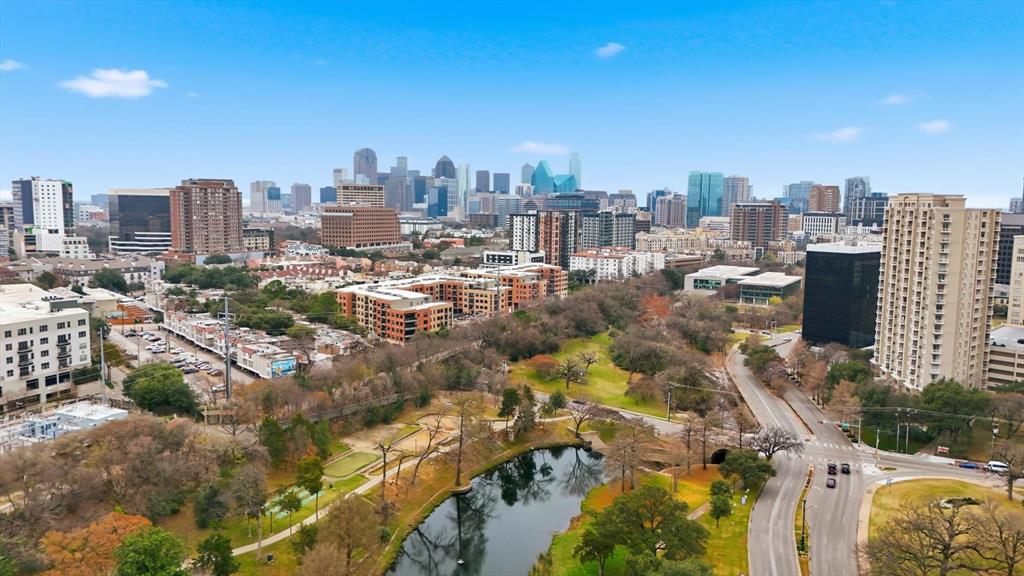 Vine Condo - Residential