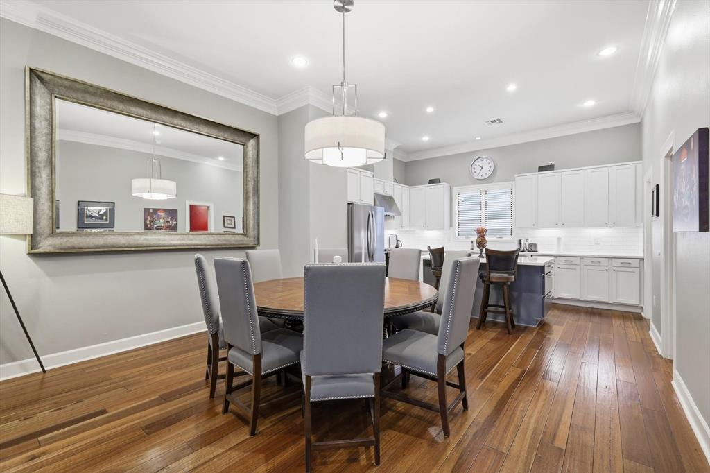 Vine Condo - Residential