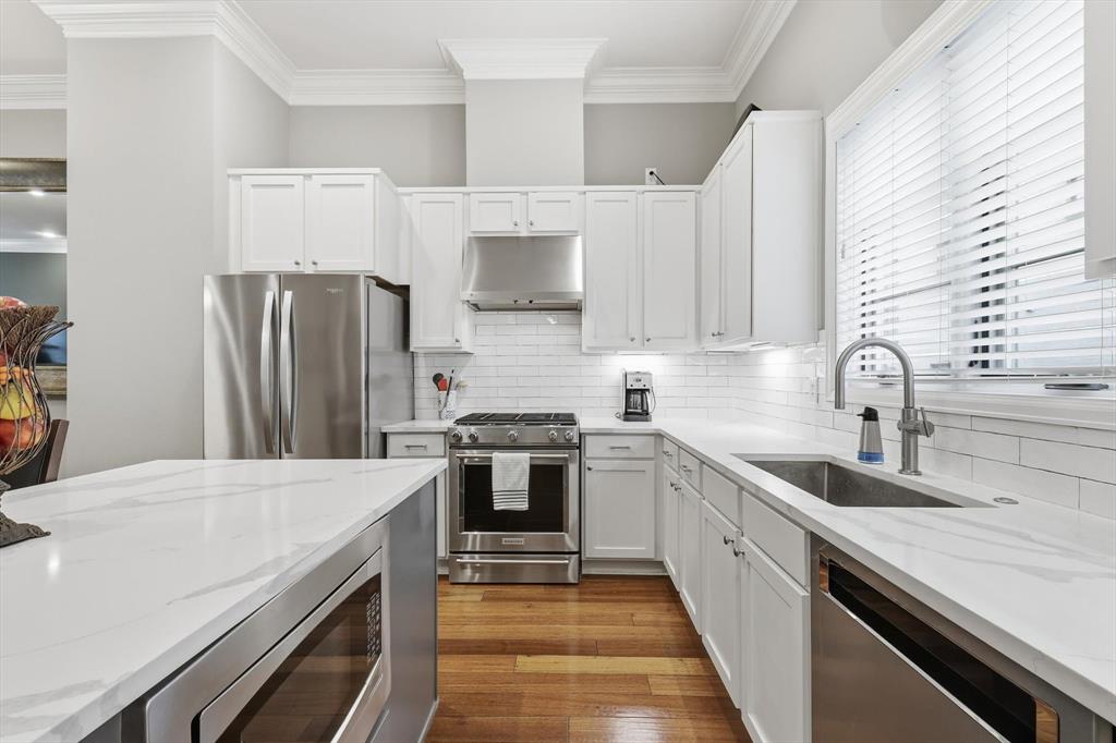 Vine Condo - Residential