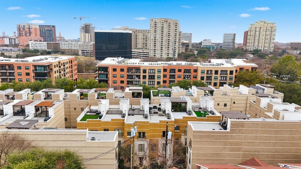 Vine Condo - Residential