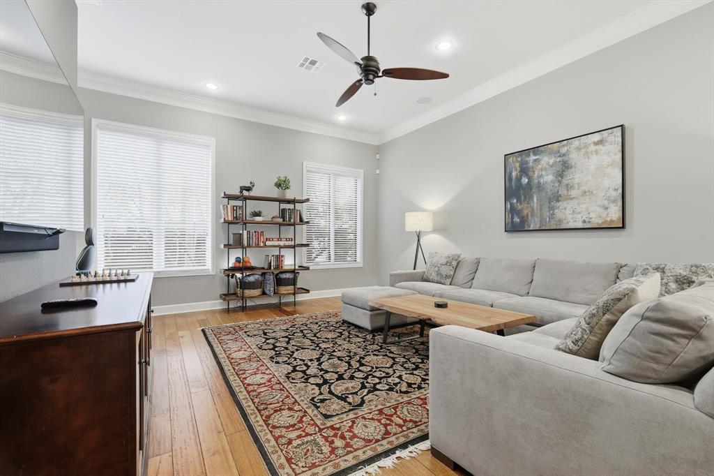 Vine Condo - Residential