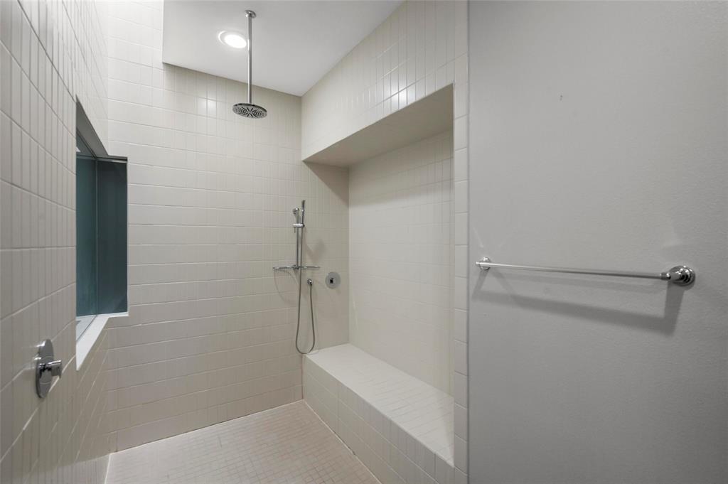 5205 Capital Condos - Residential