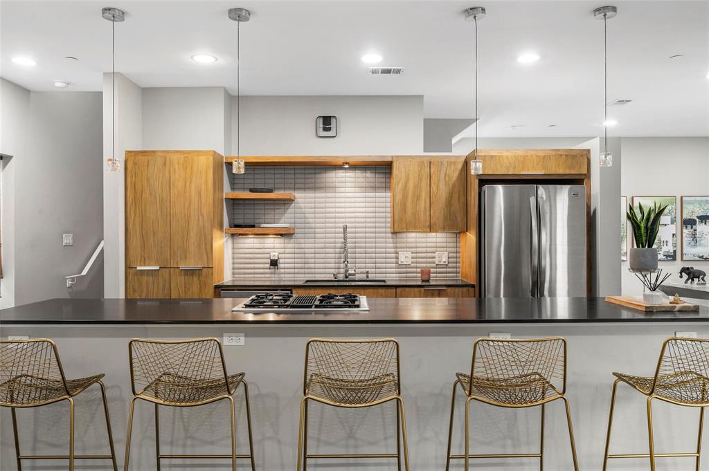 5205 Capital Condos - Residential