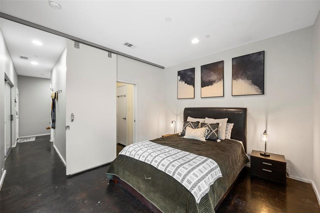 5205 Capital Condos - Residential