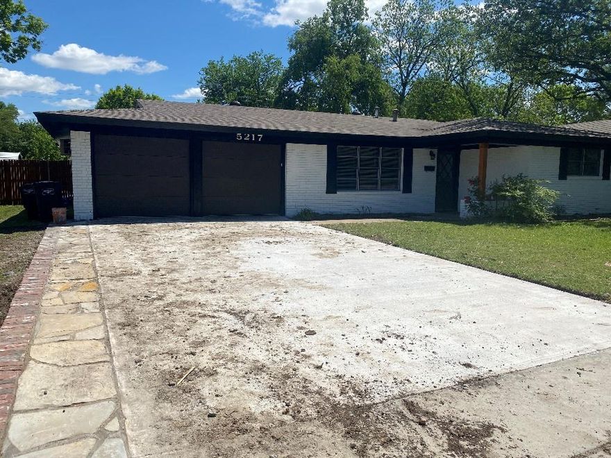 Stunning 3-bedroom, 2-bathroom home with a bonus third bathroom featuring an outdoor shower, perfect for poolside living! This Fort Worth gem boasts a newly resurfaced pool, new roof, and a charming flagstone patio ideal for entertaining. Inside, enjoy granite countertops, newer flooring, and a stylish wet bar that elevates the open-concept living space. The large backyard offers ample room for relaxation or outdoor activities.

Investor Alert: This property is a prime opportunity for a second home , especially with the 2026 World Cup driving demand for short-term rentals in Fort Worth. Priced to sell at a discount, this turnkey home combines modern upgrades with unbeatable potential for rental income. Don’t miss out on this rare find in a sought-after neighborhood!

Contact for showings and seize this excellent investment opportunity today!