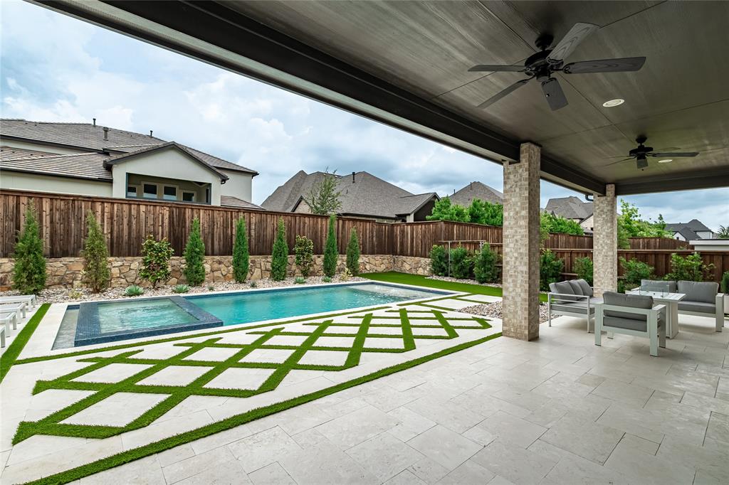 2360 Fallsview Court