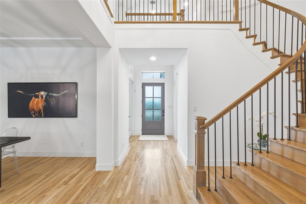 2360 Fallsview Court