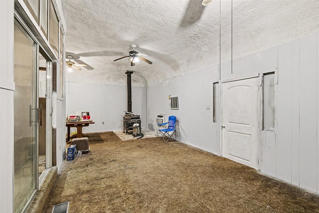 212 Private Road 114