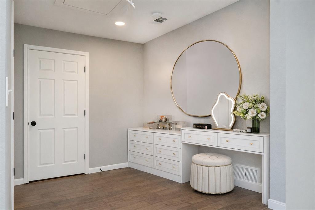 Lake Country Estates Add - Residential