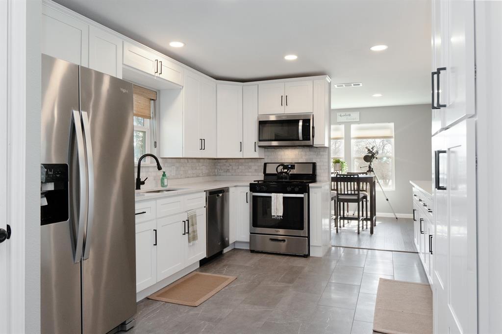 Lake Country Estates Add - Residential