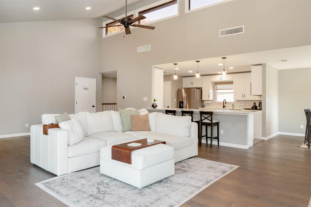 Lake Country Estates Add - Residential