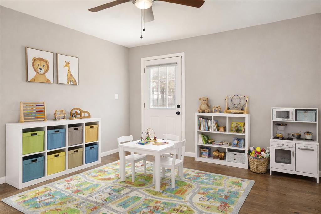 Lake Country Estates Add - Residential