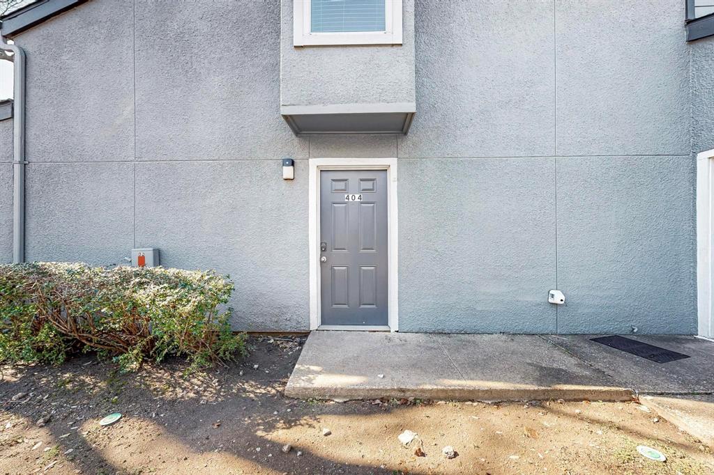 9696 Walnut Street 404