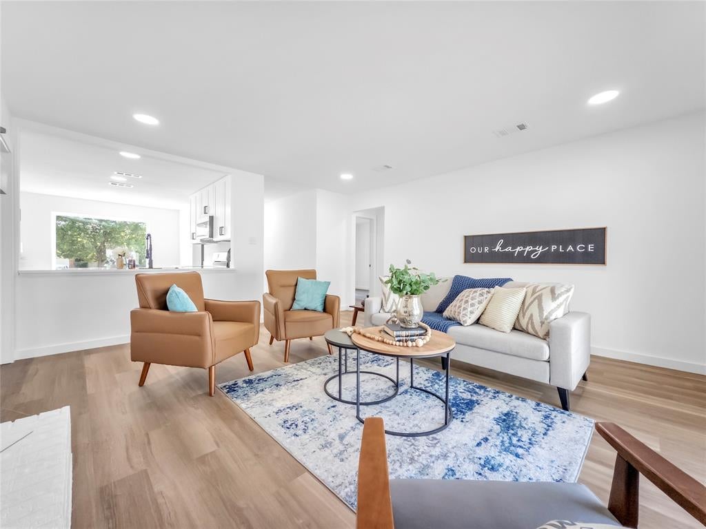 8 Atlanta Court