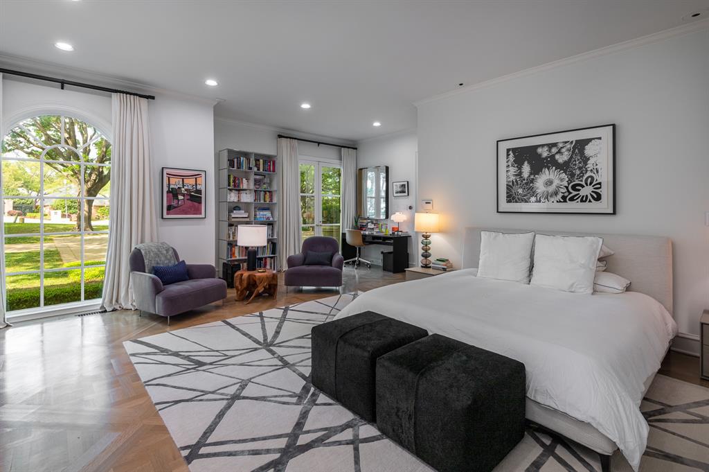 Williamsburg At Preston - Residential