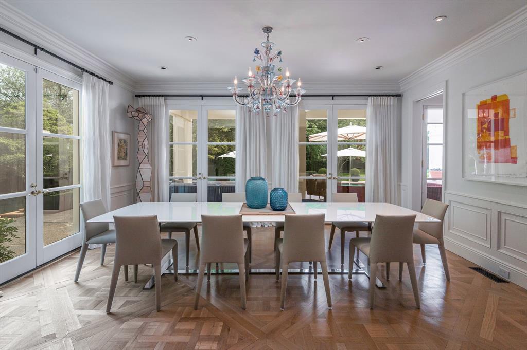 Williamsburg At Preston - Residential