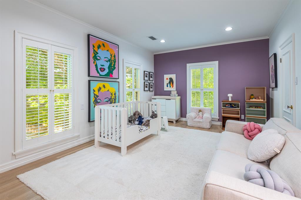 Williamsburg At Preston - Residential