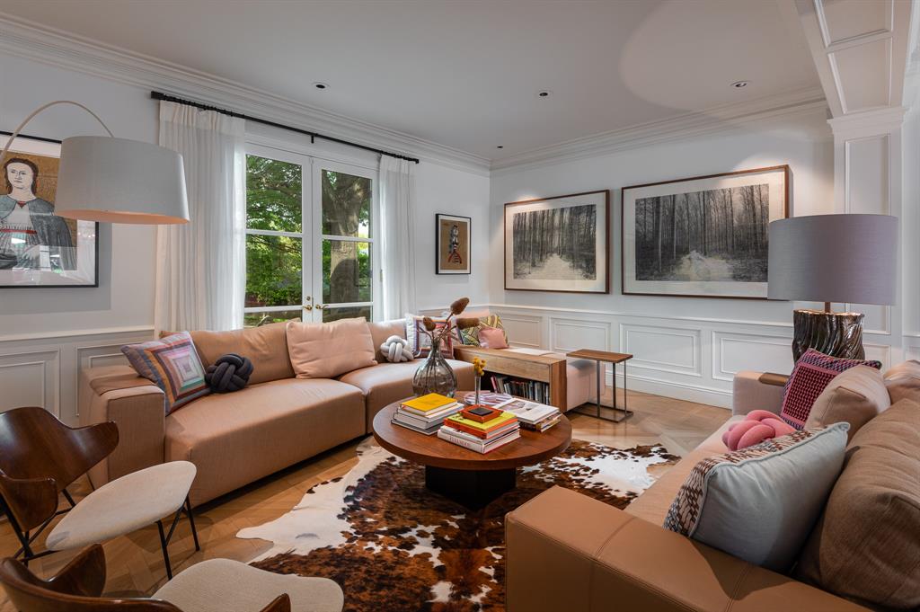 Williamsburg At Preston - Residential