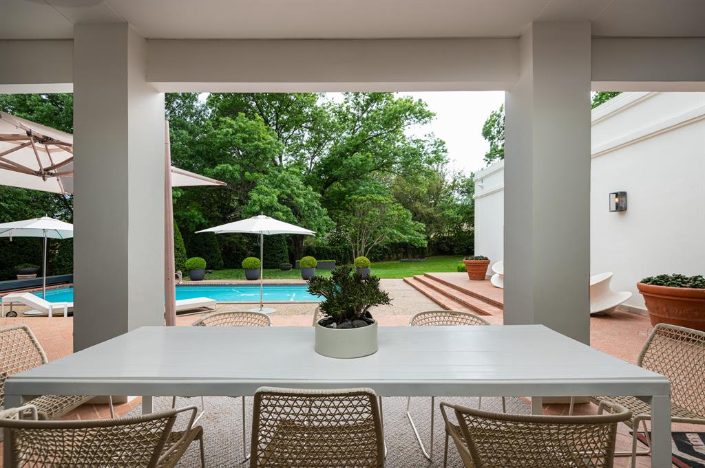 Williamsburg At Preston - Residential