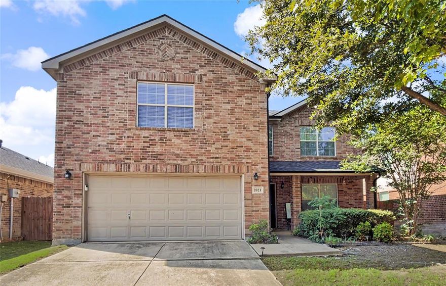 Welcome to 2021 Pine Knot Drive in the highly sought-after master planned community of Heartland. This home offers a functional layout with standout flex spaces including a dedicated office and an oversized loft media area, perfect for work, play, or additional living space. The open concept main level connects the kitchen, dining, and living areas for easy everyday flow, while the bedrooms all feature walk in closets and are positioned for privacy and comfort.

Residents enjoy multiple resort style pools, splash pads, fitness centers, walking and biking trails, playgrounds, dog parks, fishing lakes, and year-round community events.

 **This listing is covered by an Achosa Core Plan Home Warranty which will be transferred to the buyers at closing. Major updates include a new roof, HVAC system, water heater, and dishwasher.