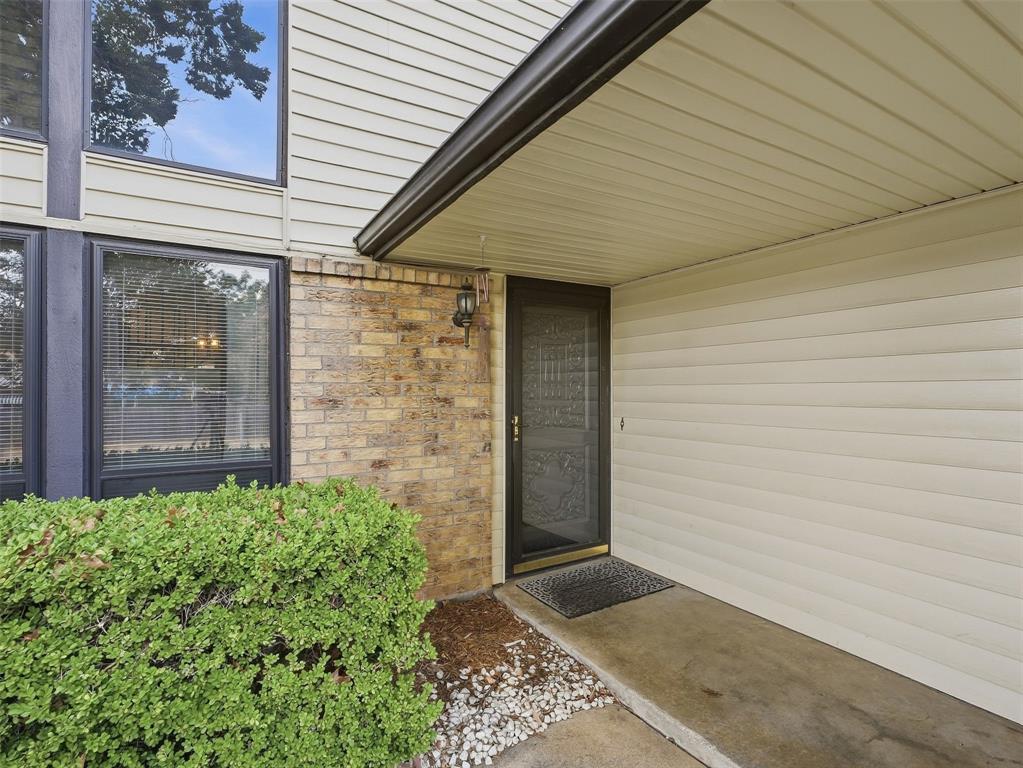 5301 Sarasota Drive