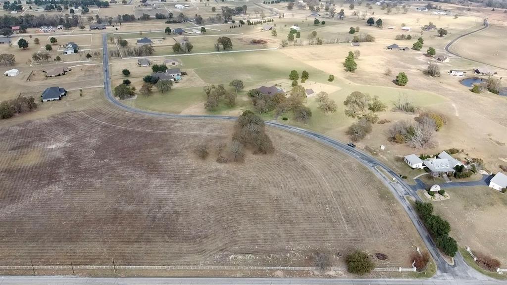 STALLION LAKE RANCH - Land