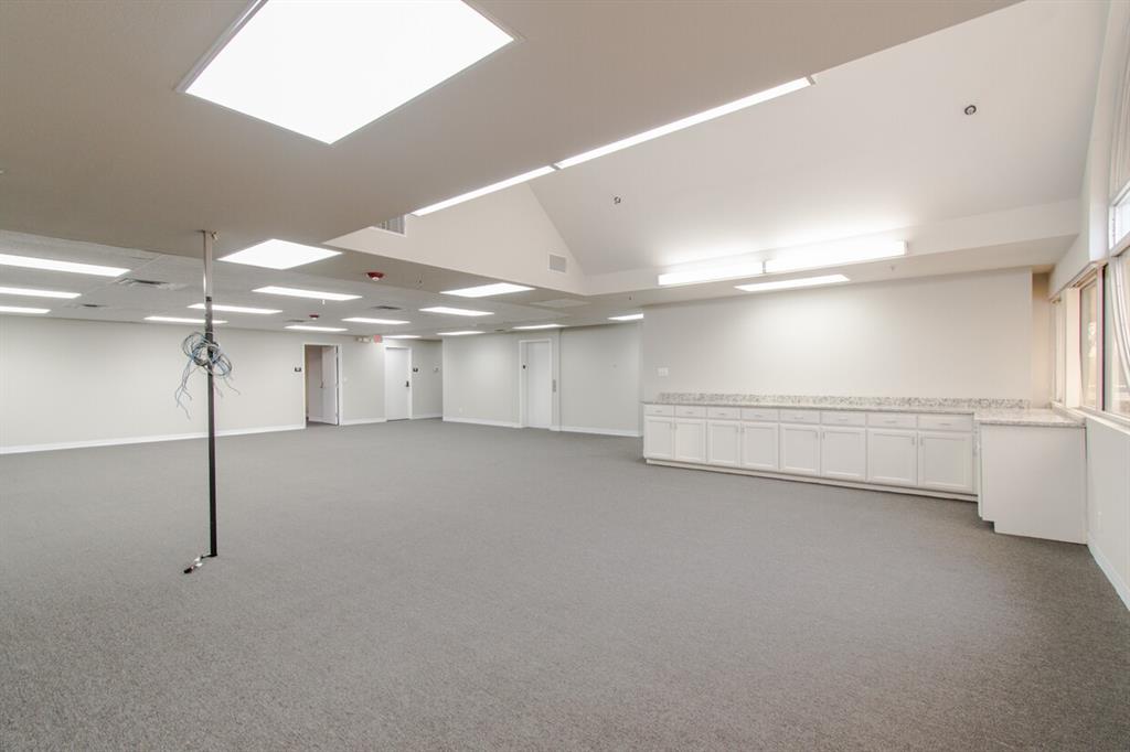 Heritage - Commercial Lease