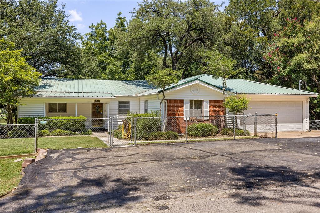 246 Comanche Trail