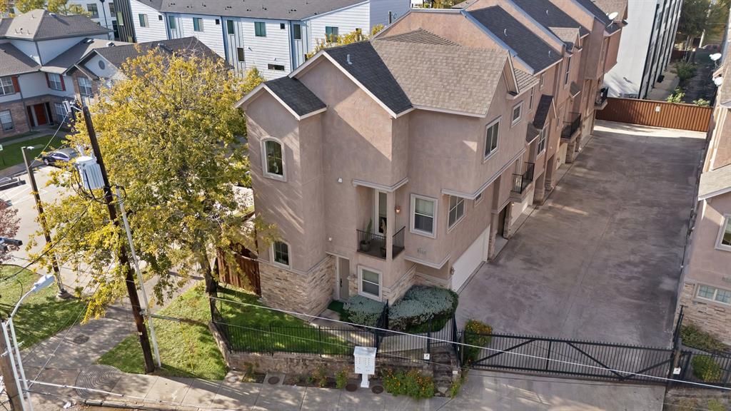 Elk Hill Condo - Residential