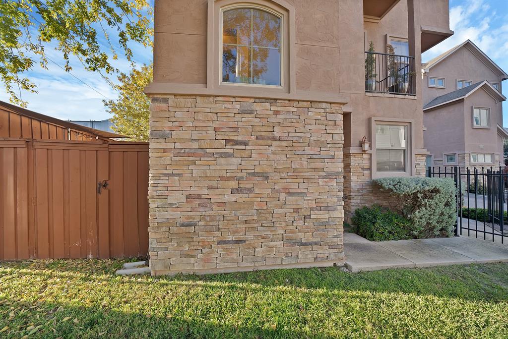 4515 Lafayette Street 1