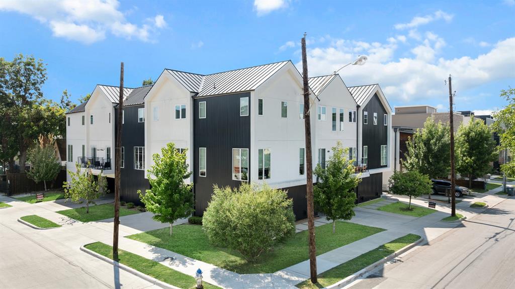 2001 N Prairie Condos - Residential