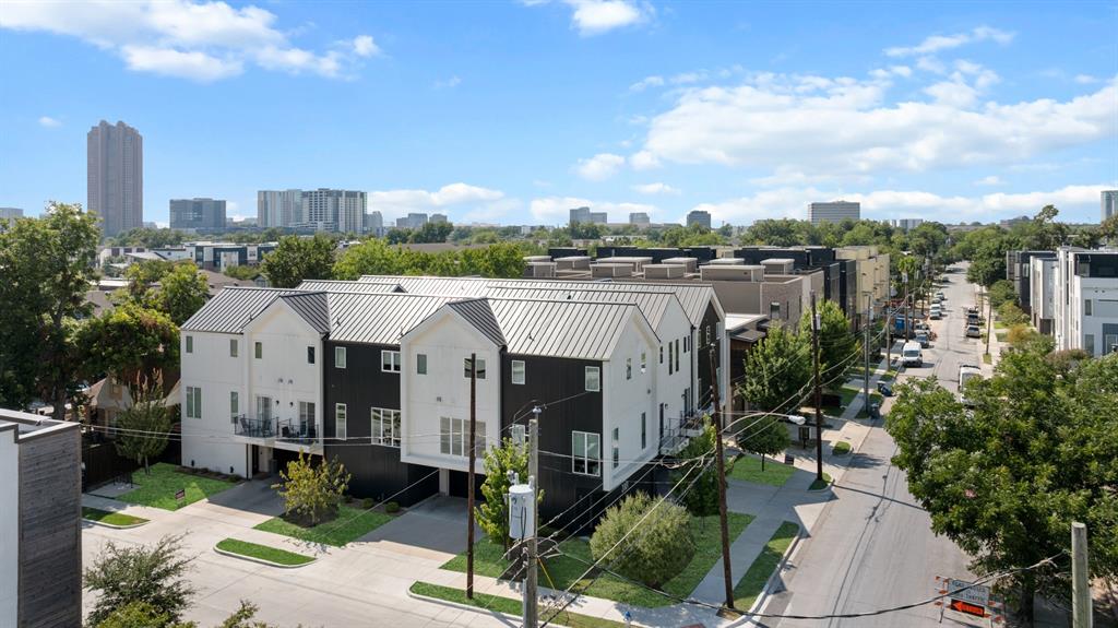 2001 N Prairie Condos - Residential