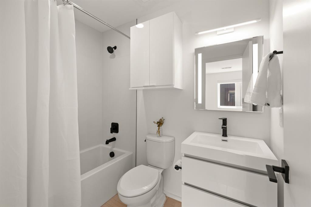 2001 N Prairie Condos - Residential