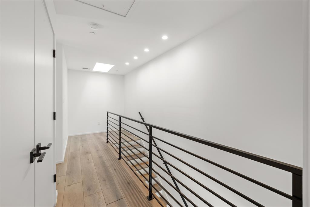 2001 N Prairie Condos - Residential