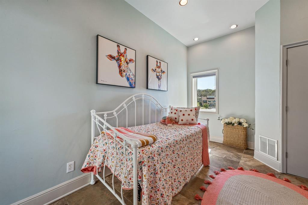 Gran Tera Sub - Residential