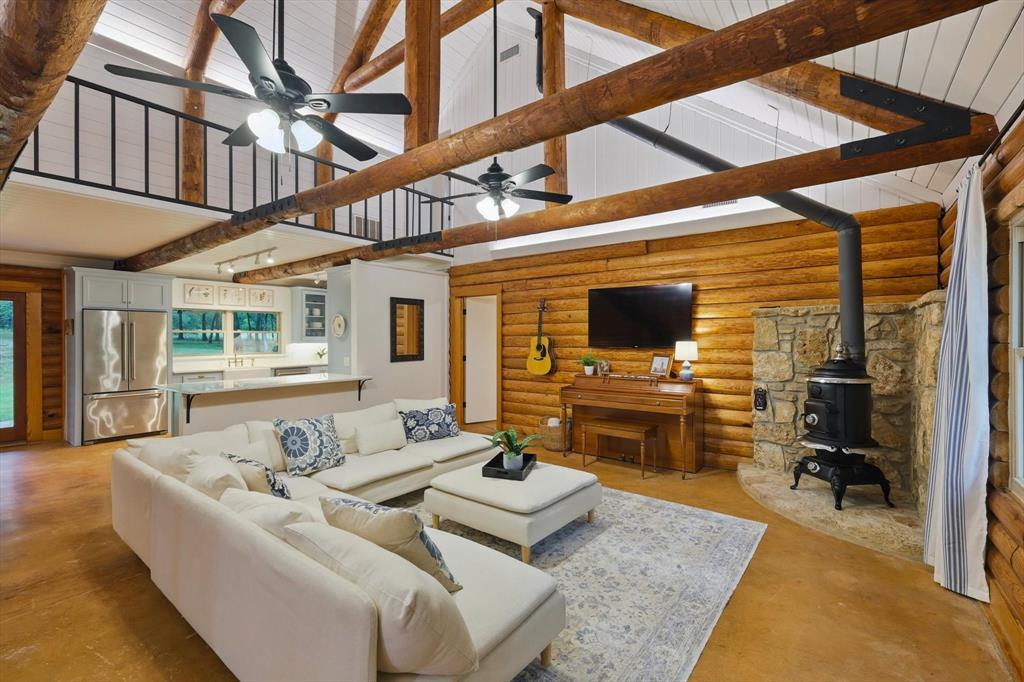 127 Pleasant Valley Lane