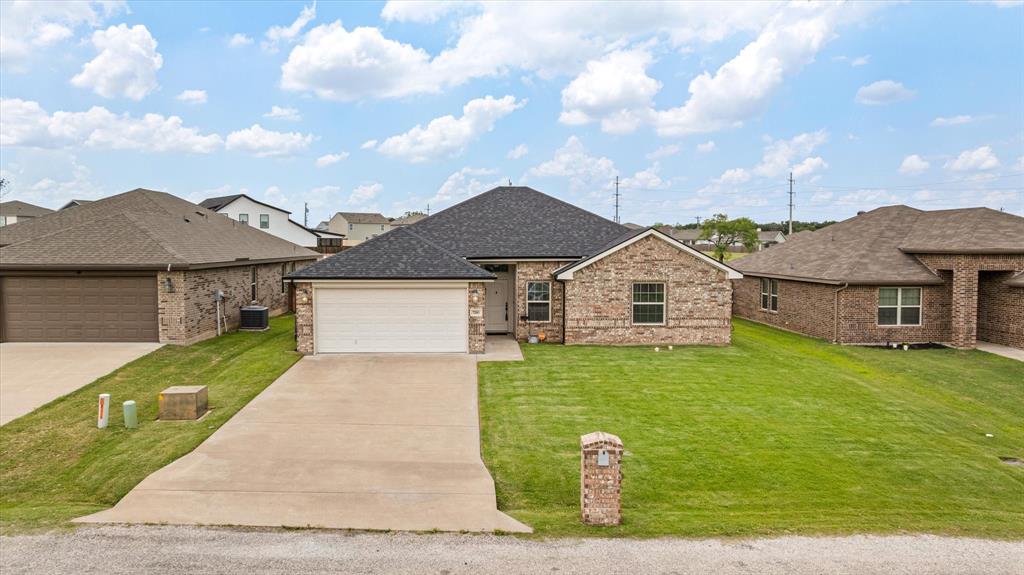 7203 Mistletoe Trail