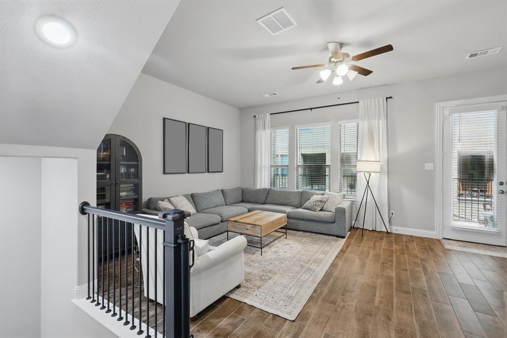 Lakeshore Terrace - Residential